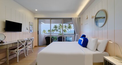 Homm Bliss Southbeach Patong by Banyan Tree Room Type - Superior Seaview