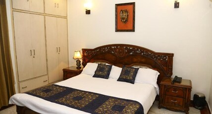Joerose Villa Room Type - Deluxe Double Room