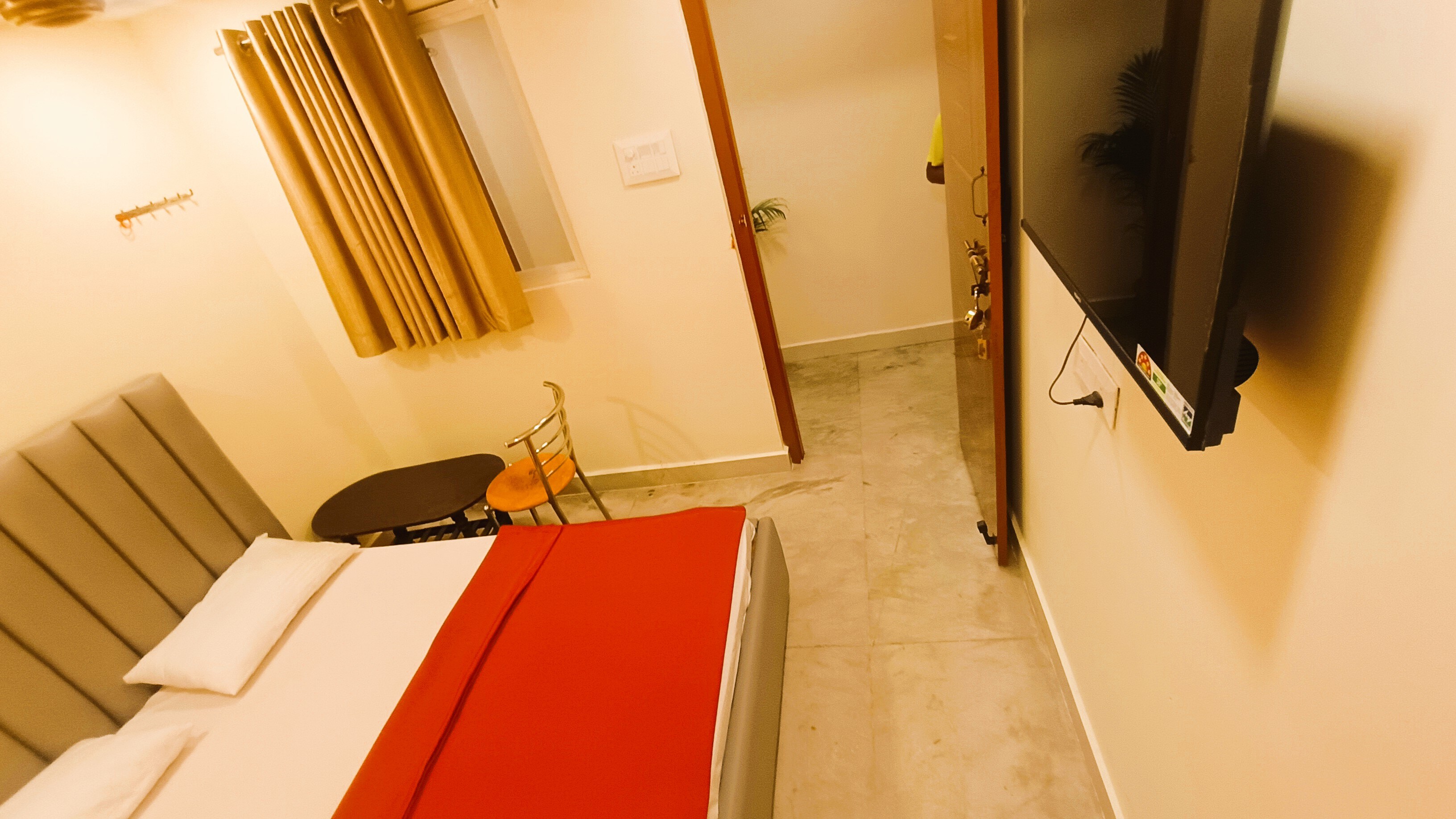 Vasavi Stay Inn Banjara Hills - Tap to explore photos