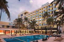 Novotel Mumbai Juhu Beach