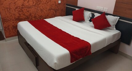 HOTEL JOTHI GRAND Room Type - Deluxe