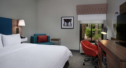 Hampton Inn - Jupiter/Juno Beach Room Type - 1 KING ACCESSIBLE TUB NS