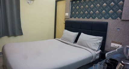 Elite Resort Room Type - Standard Double Room (Peace) AC - (No Alcohol and Non-Smoking)