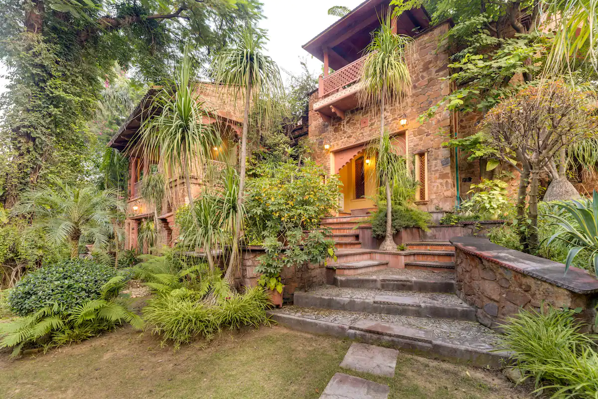 Hostie Chinar Haveli Pvt Farm Retreat in Gwal Pahari