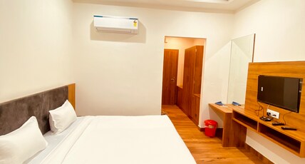 Hotel Hinglaj (Refinary Road Pachpdra) Room Type - Deluxe Room