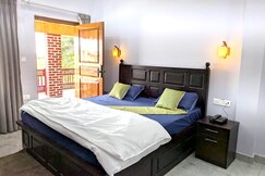 Foothill Suite by Corbett Krishna Inn