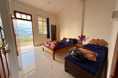 Thulung Homestay by HikeSike