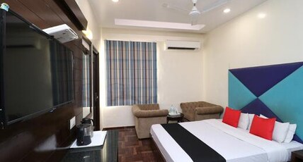 Hotel Heavens View Room Type - Deluxe Room