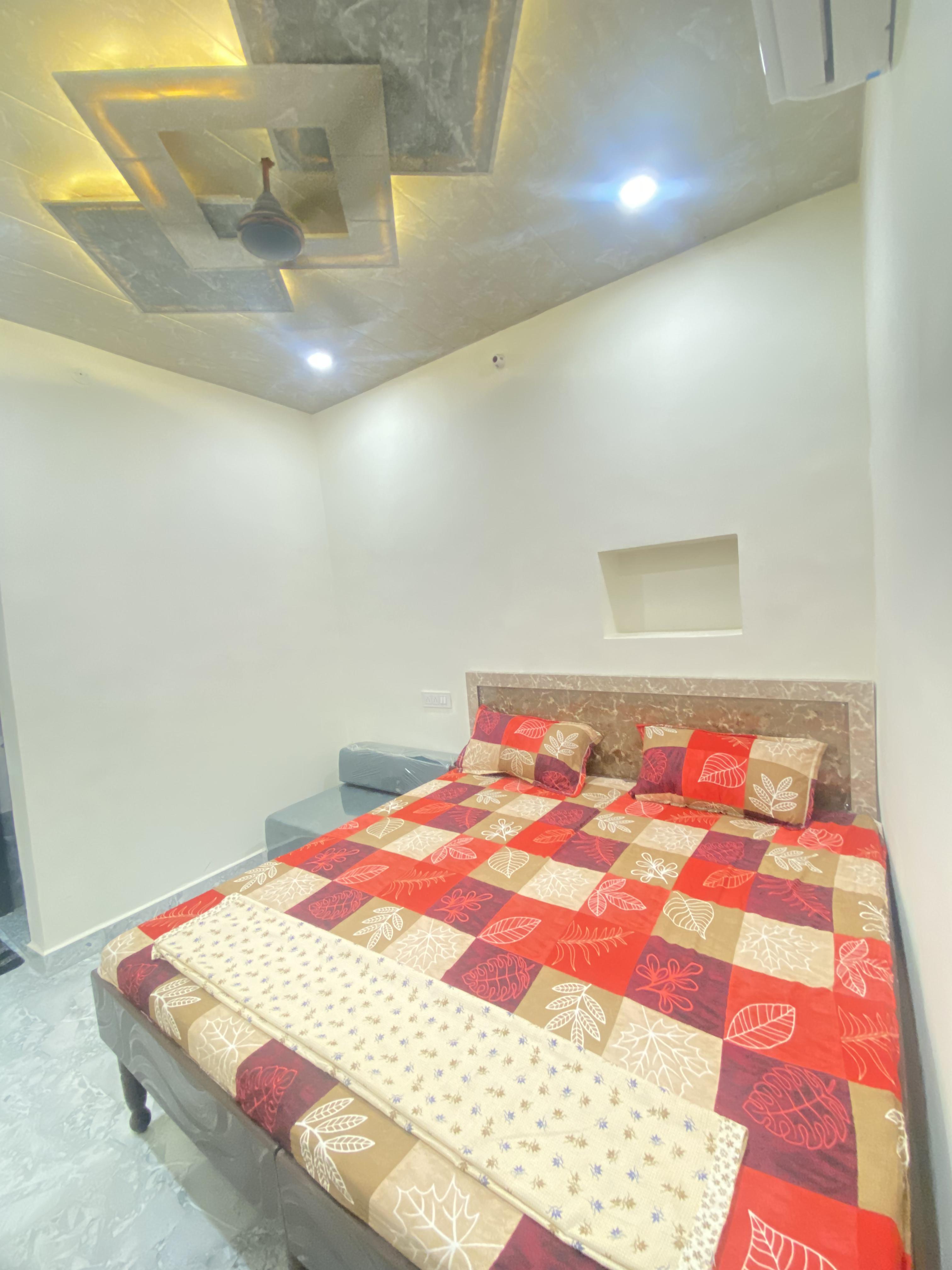 Manav B&B - Tap to explore photos