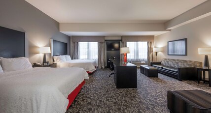 Hampton Inn and Suites DuPont Room Type - 2 QUEEN STUDIO SUITE NS