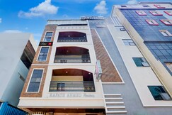 Super Collection O Sri Balaji Luxury rooms