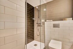 Holiday Inn Express Madrid Airport, an IHG Hotel