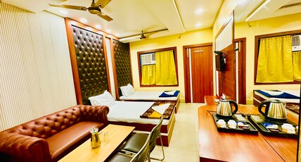 HOTEL RAJ DARBAR SAHARSA Room Type - Deluxe Twin with Balcony