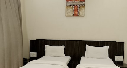 Hotel President Banquet & Lawn Room Type - Deluxe Room With Balcony Hotel President Banquet & Lawn Room Type - Deluxe Room With Balcony