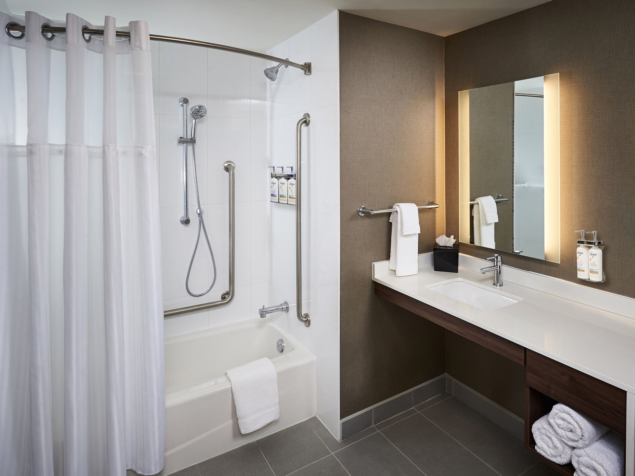 Staybridge Suites NIAGARA-ON-THE-LAKE, an IHG hotel - Tap to explore photos