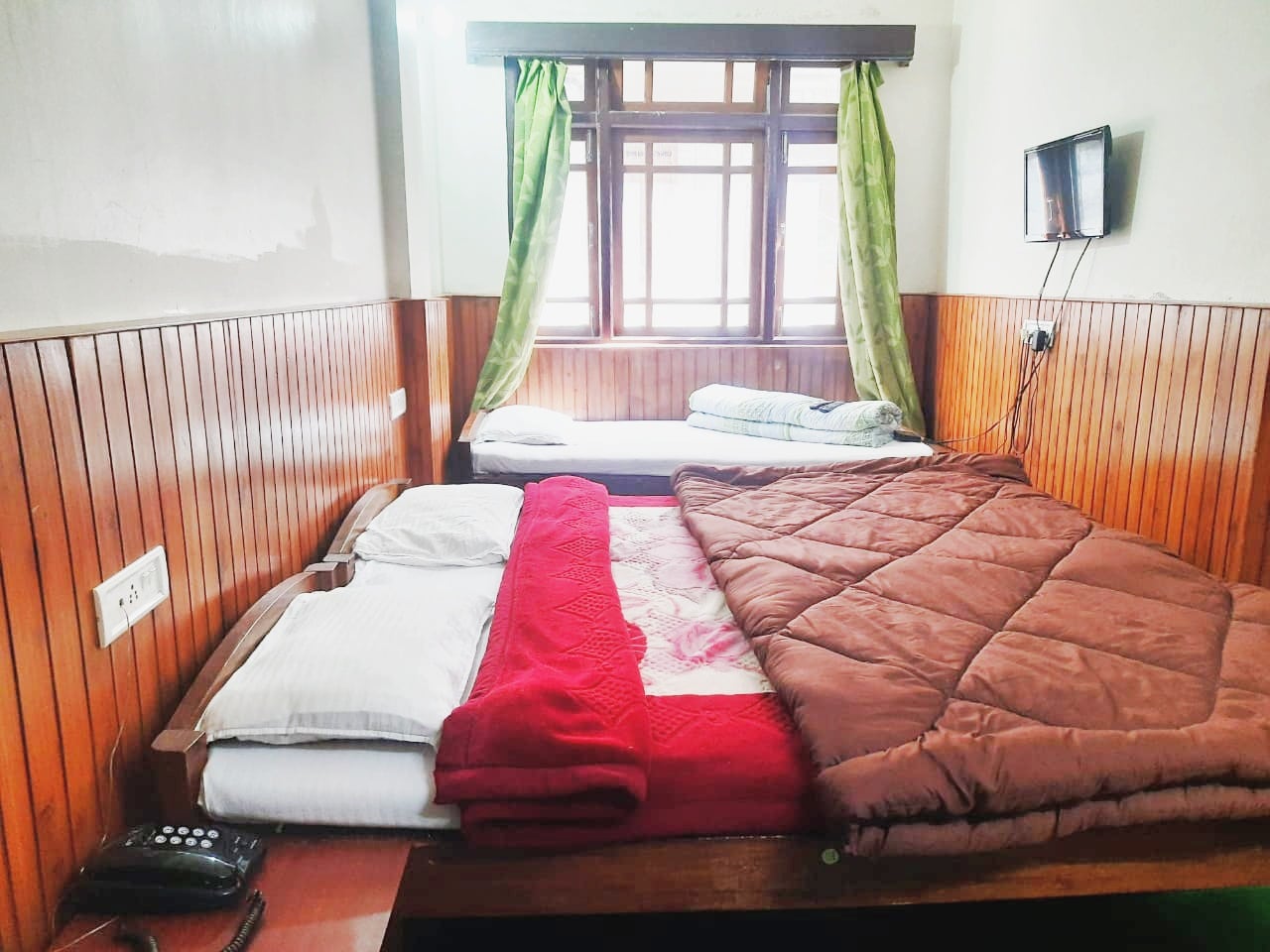 Hotel Aristocrat, Darjeeling - Tap to explore photos