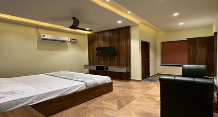 Hotel IRIS Room Type - SUPER DELUXE ROOM