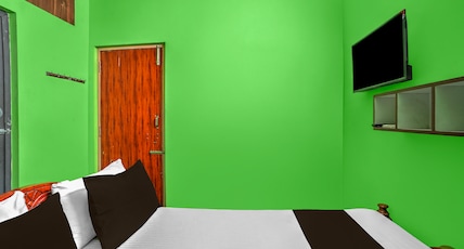 Hotel O white inn vandalur Room Type - Classic