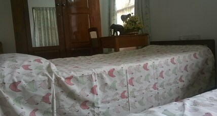 Fenn Hall | Rooms in a Homestay Room Type - Quite Corner Non AC