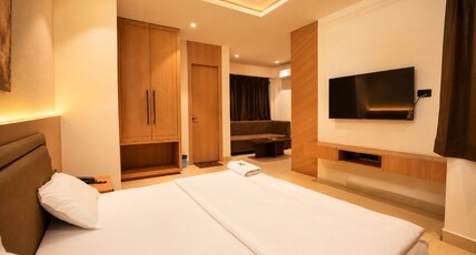 Hotel River Front Room Type - Suite Room Hotel River Front Room Type - Suite Room