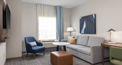 Staybridge Suites Bentonville-Rogers Room Type - 1 King 1 Bedroom Suite Sofa Bed