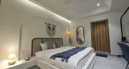 Hotel Inrira Room Type - Deluxe Room