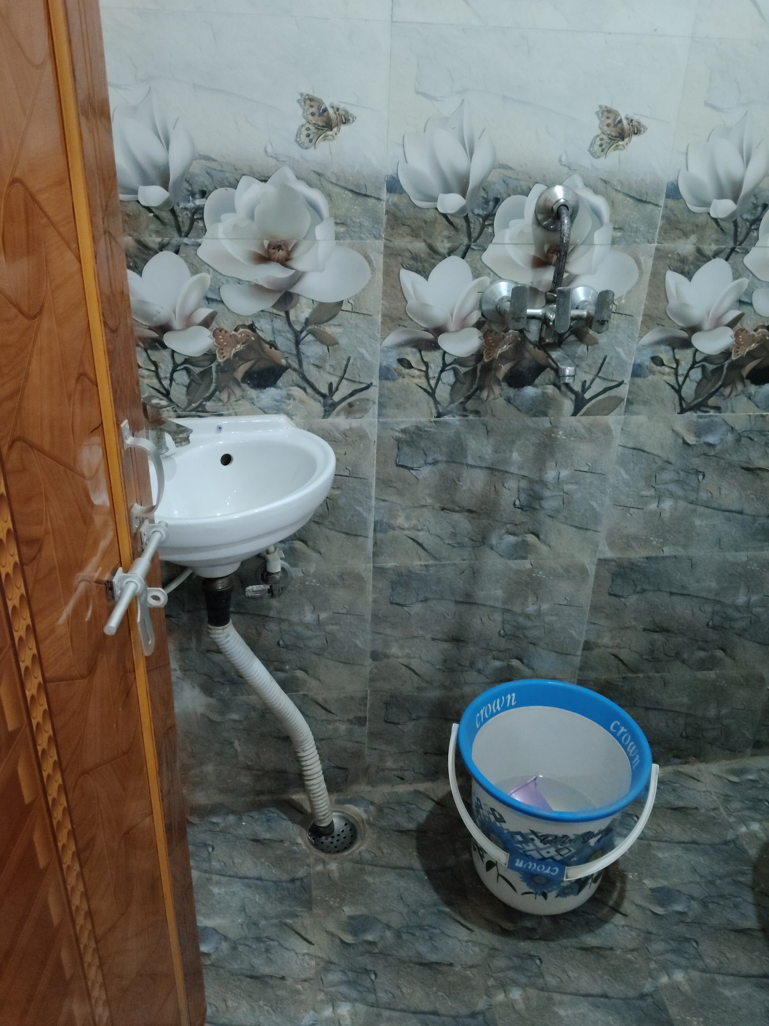 Ramesht Paying guest house - Tap to explore photos