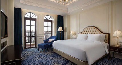 Radisson Blu Forest Manor Shanghai Hongqiao Room Type - Superior Room Radisson Blu Forest Manor Shanghai Hongqiao Room Type - Superior Room