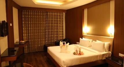 Thangam Grand Room Type - Deluxe