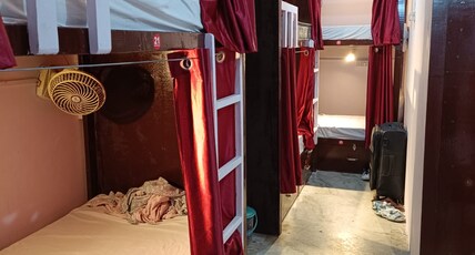 Frazyone Hostel Room Type - 6 Seater Mixed Dormitory