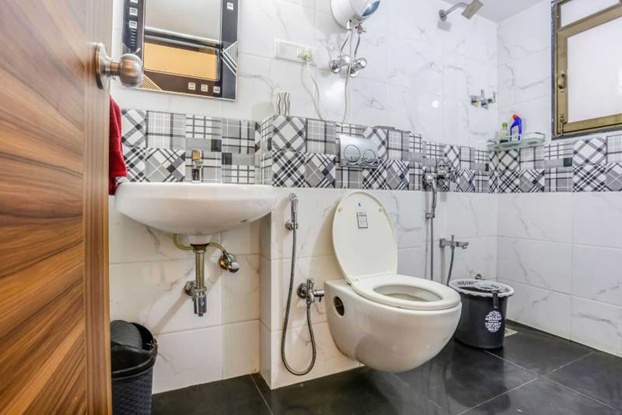 Ivy Empire villa - 3BHK in the heart of Lonavala - Tap to explore photos