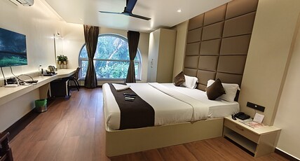 The Golden Arc Room Type - Suite Room