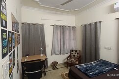 Zoey's Blue Sapphire - Party/Group/Couple/Family