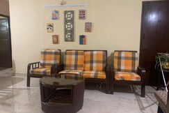 AHK4 - Budget 2BHK 2Bath