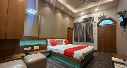 Hotel Raghupati Room Type - Super Deluxe Room