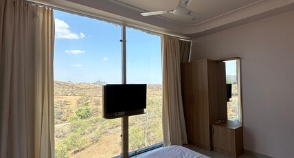 THE HIDEAWAY Room Type - Deluxe Room