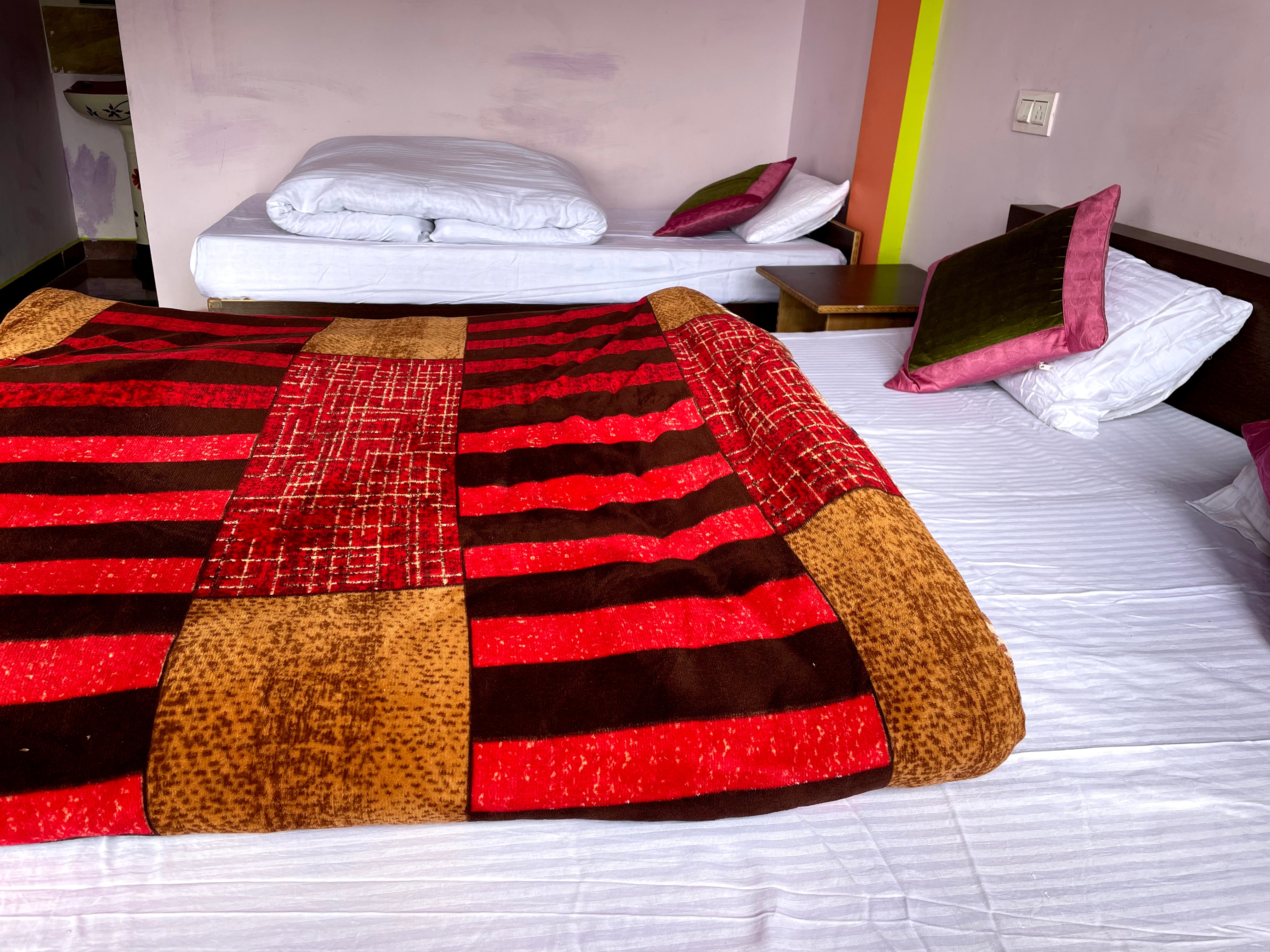 Pine tree home stay - Tap to explore photos