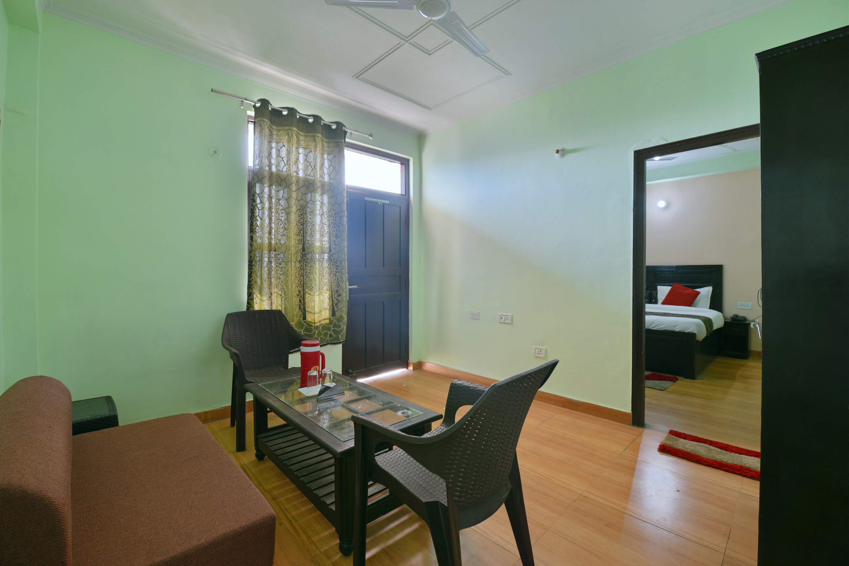 HD View Point | Rooms & Wi-Fi - Tap to explore photos