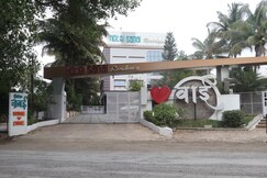 Hotel Sanai Residency