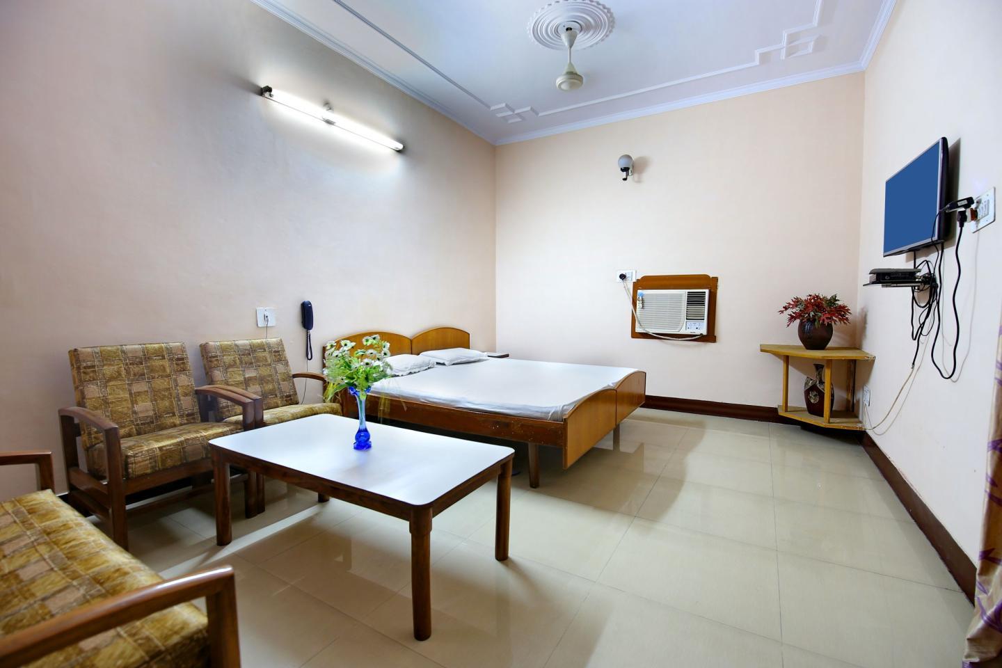 Neeraj Hotel - Tap to explore photos