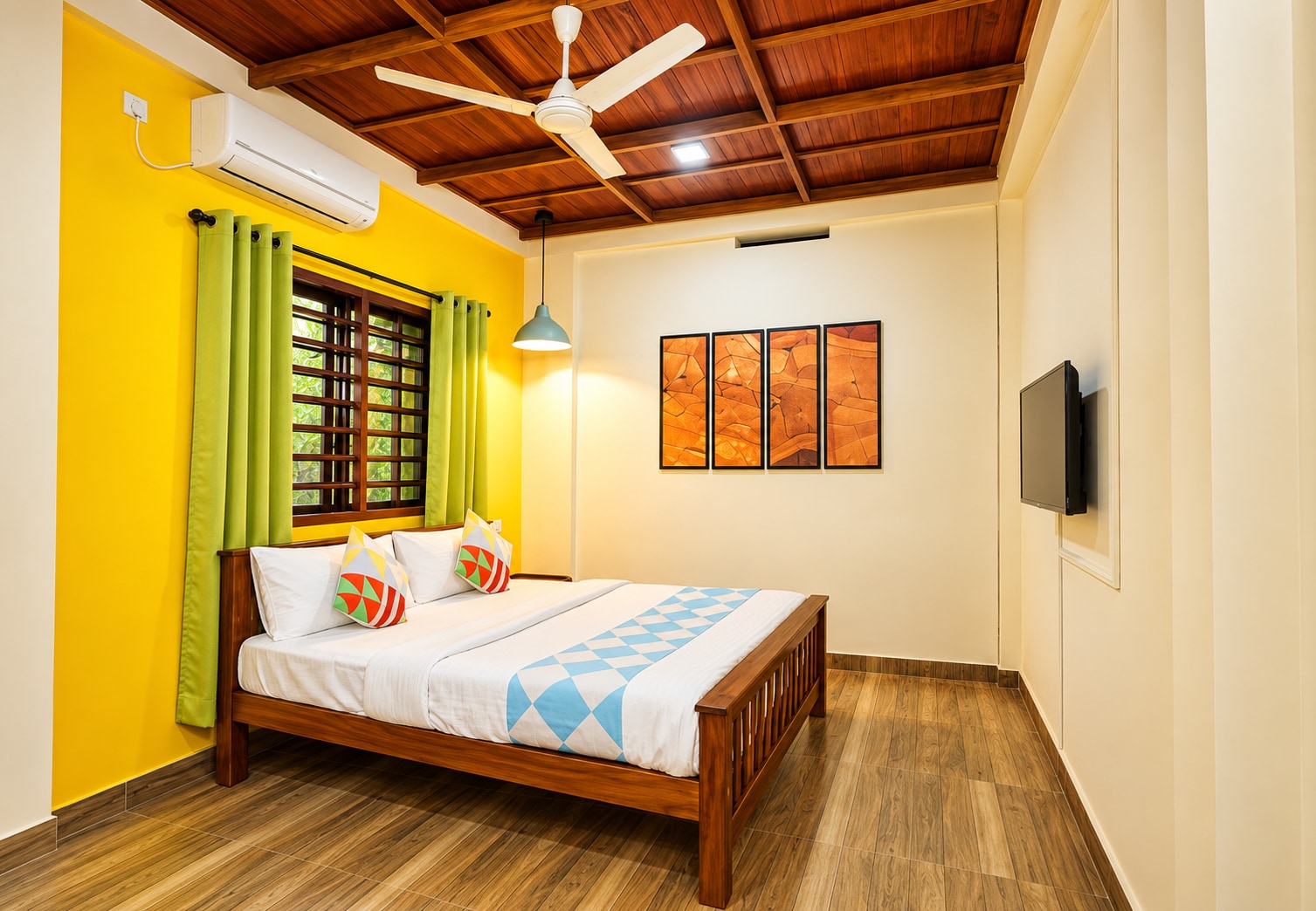 Solo Kalapurayil Residency - Tap to explore photos