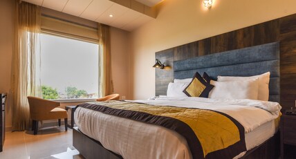 Hotel Le Grande  Room Type - Deluxe AC Room