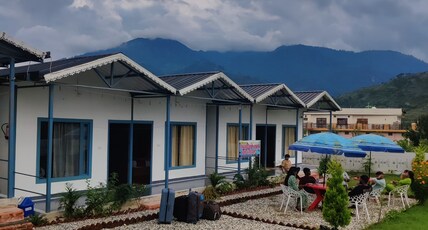 Friendship inn hotel and resorts Room Type - Triple sharing Family Room with Ensuite washroom & Fresh Towel with mountains view Friendship inn hotel and resorts Room Type - Triple sharing Family Room with Ensuite washroom & Fresh Towel with mountains view