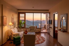 Stay with Lujo The OG Mountain Duplex