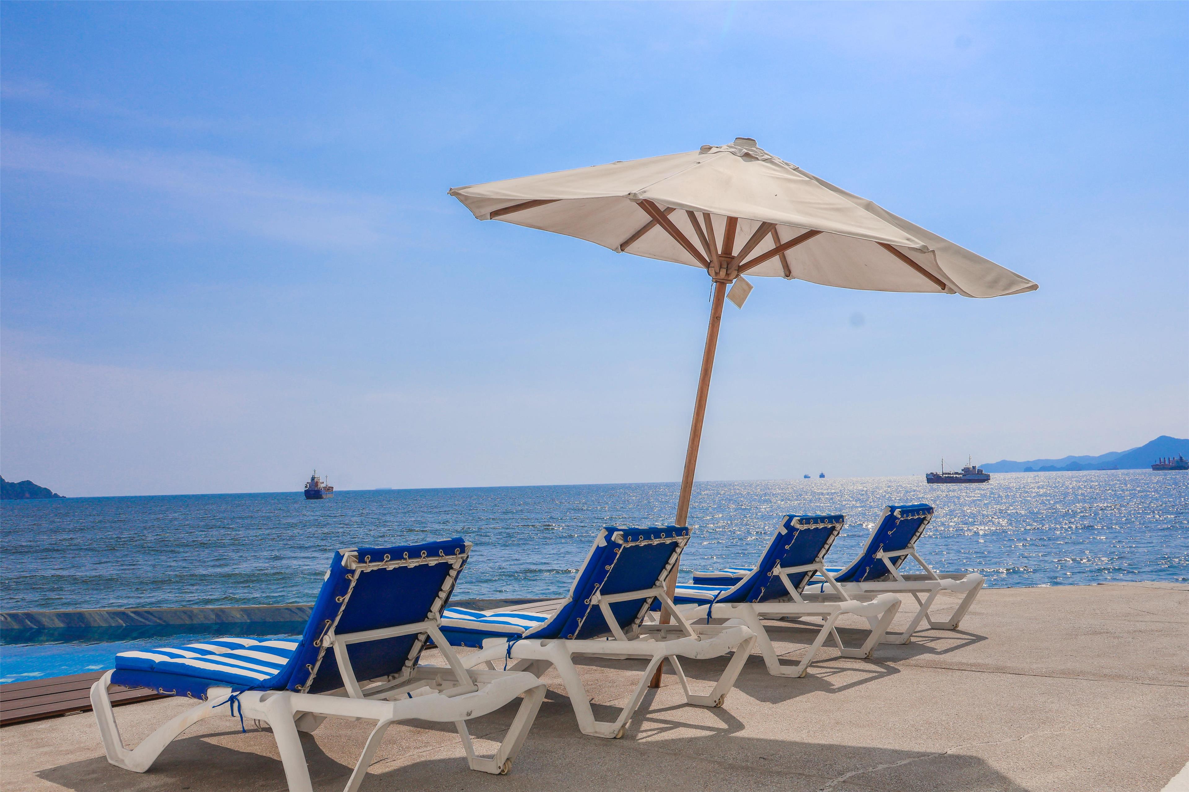 Best Western Plus Luna del Mar - Tap to explore photos