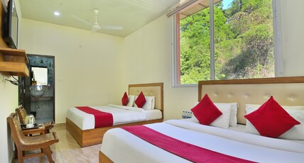 Hotel Bliss Valley Room Type - Family Room without A.C. With Windows Hotel Bliss Valley Room Type - Family Room without A.C. With Windows