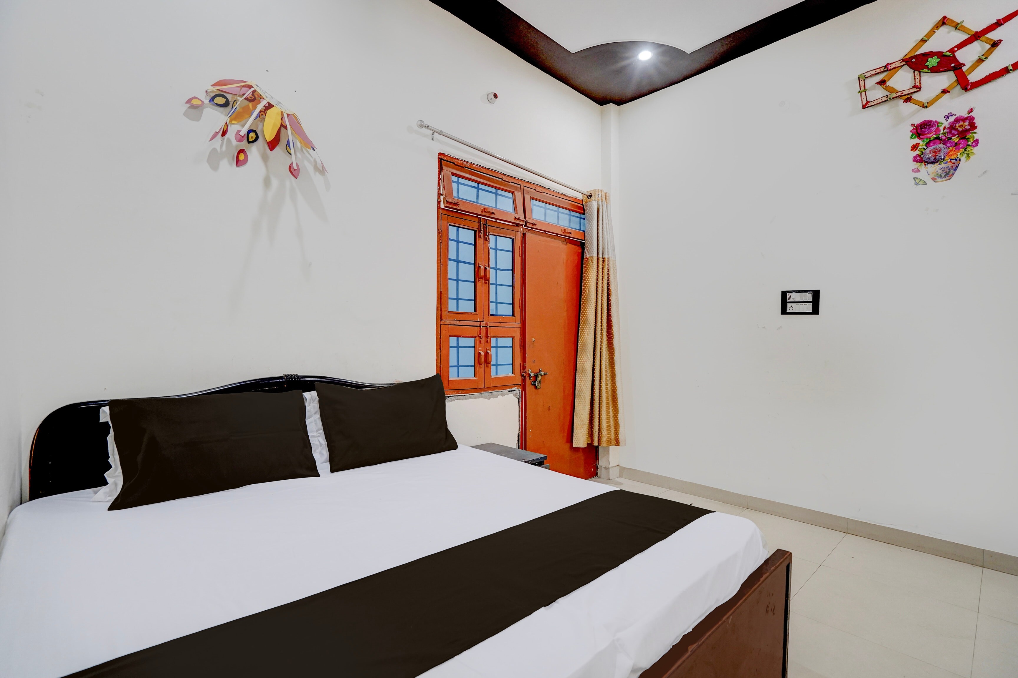 Hotel O Raja Hotel - Tap to explore photos