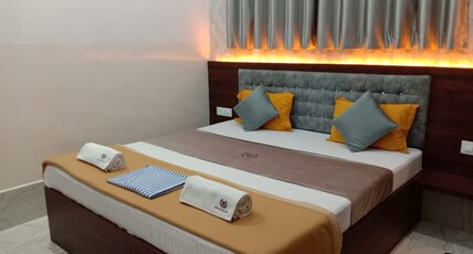 JAGATSAI NILAYAM Room Type - Family Room (1 King Bed and 1 Single Bed)