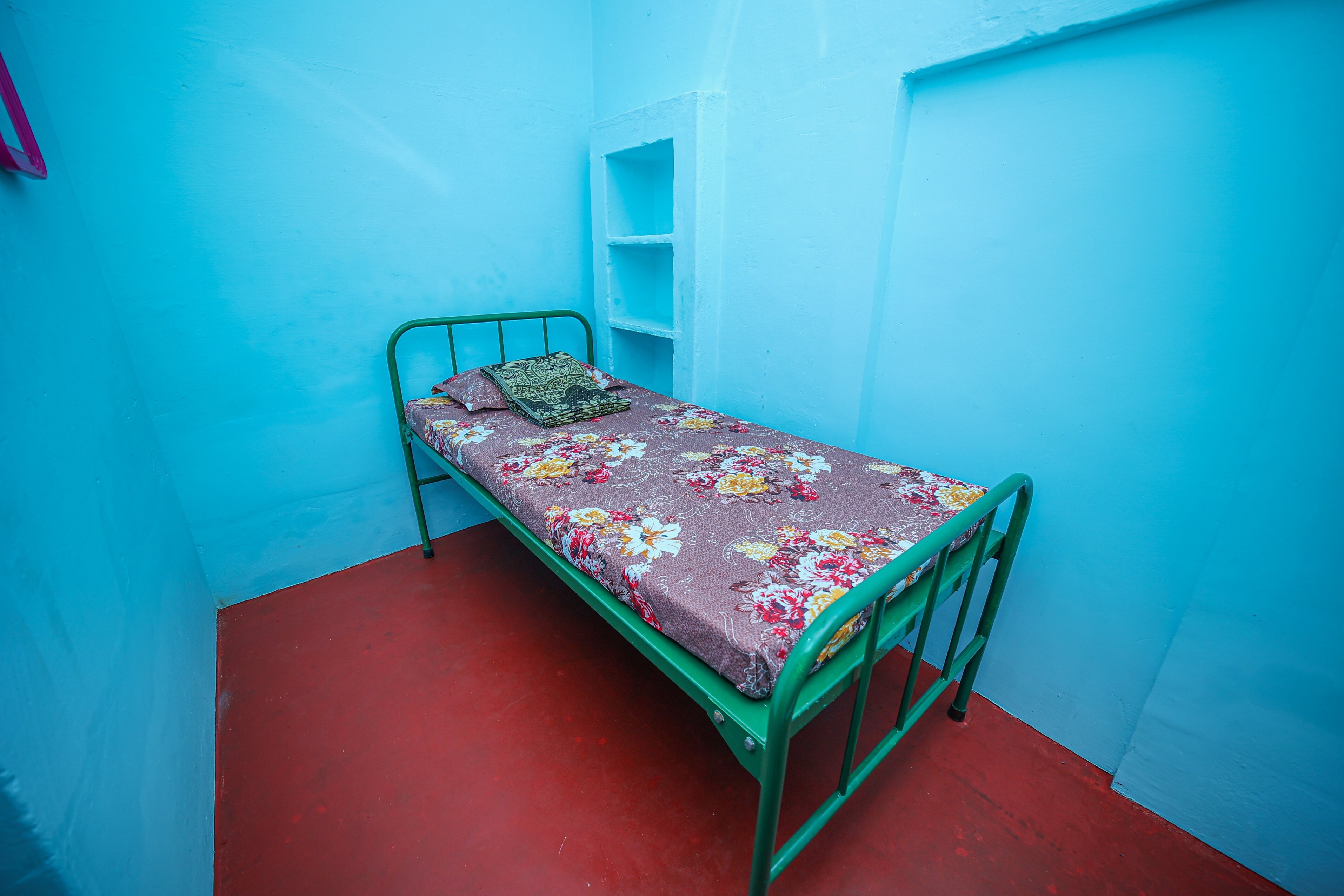 V Homestay - Tap to explore photos
