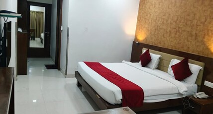 Hotel Raviraj Room Type - Executive AC Room